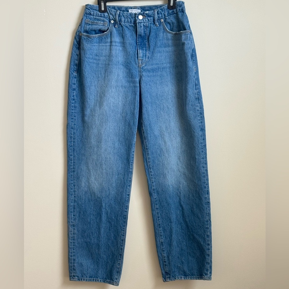 Good American Dad jeans size 6/28  but runs large